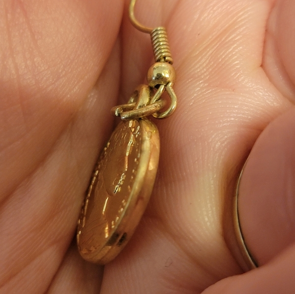 Handmade Lightweight Gold Tone Earrings Weathered Coin Earrings! - Picture 5 of 7